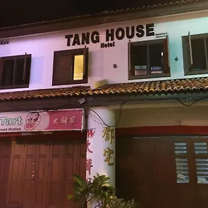 https://tang-house-melaka.hotelsinmalacca.net